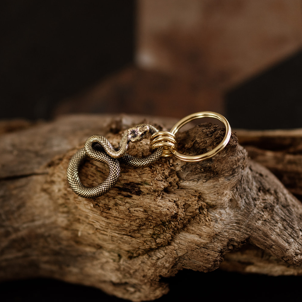 Serpent Vinculum Keyring – Antique Brass Coiled Snake Keychain with Gold Clasps