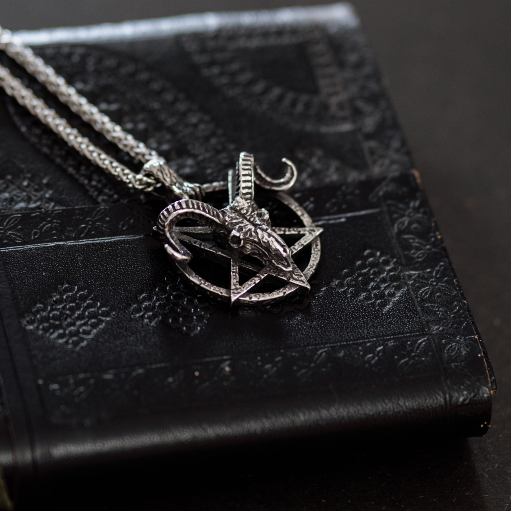 Ram Skull Pentagram Necklace – Gothic Occult Pendant in Stainless Steel with Zombie Hand Clasp