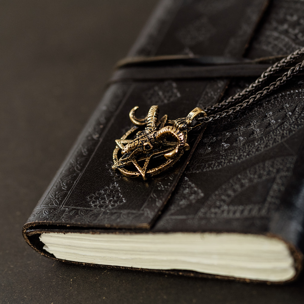 Ram Skull Pentagram Necklace – Gothic Occult Pendant in Stainless Steel with Zombie Hand Clasp