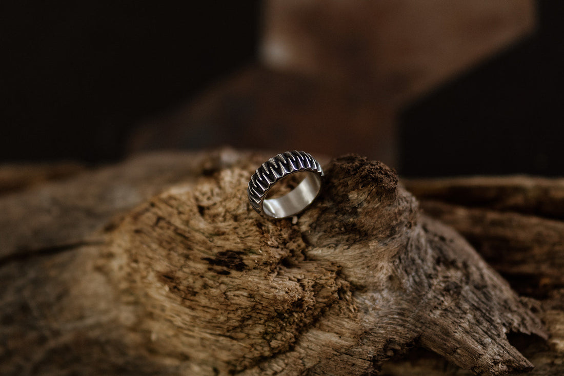 Dark Rings for Darkest Nights: Why Decorative Rings Make the Perfect Gothic Christmas Gift