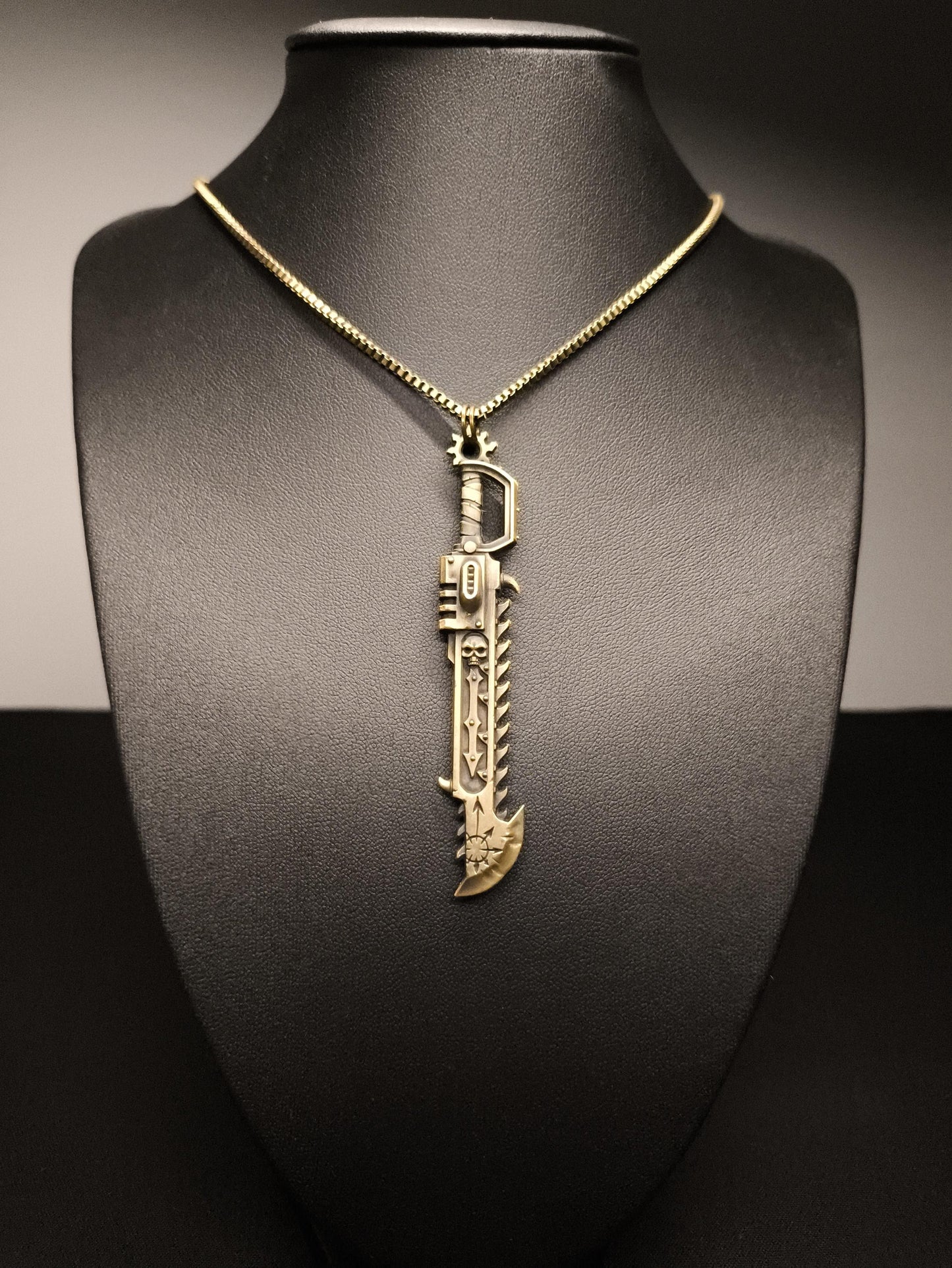 Warhammer40K Heretic Chainsword Pendant and Chain Necklace