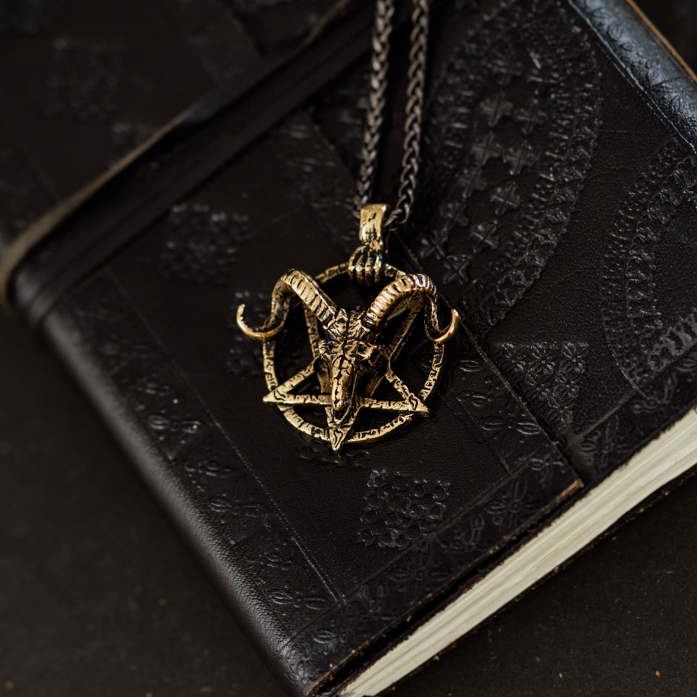 Ram Skull Pentagram Necklace – Gothic Occult Pendant in Stainless Steel with Zombie Hand Clasp