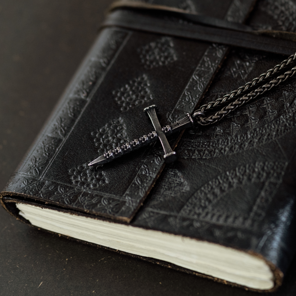 Sevendeath Cross – Gothic Skull Cross Pendant and Chain Necklace in Stainless Steel